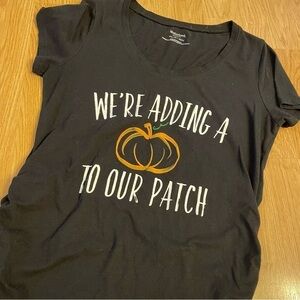 Motherhood Pumpkin 🎃 Tshirt XS